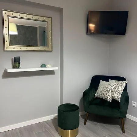 Modern By Homing *