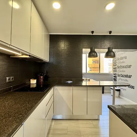 Modern By Homing Apartman *